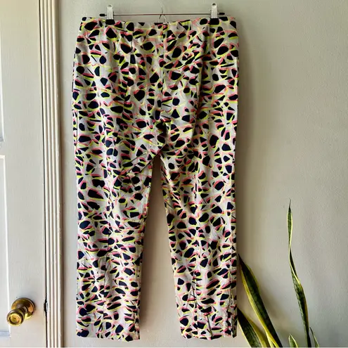 Elie Tahari • neon modern leopard crop•Sz 8