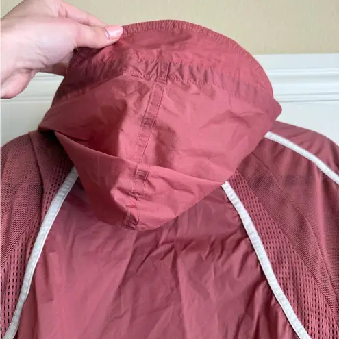 Free People FP Movement
Windbreaker Jacket Hooded
Packable Rose Pink Size XS Red