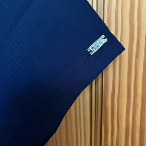 Elle NWT La Vie Est Belle Mock Wrap Navy Scrub Top with 4 pockets size S