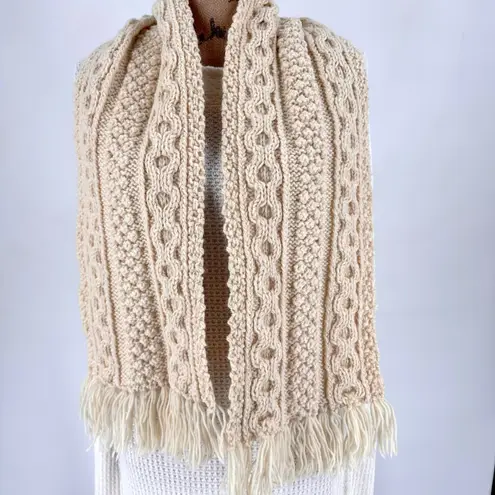 Yvonne Coombs Handmade Knitwear England Cream Wool Cable Knit Fringe Scarf