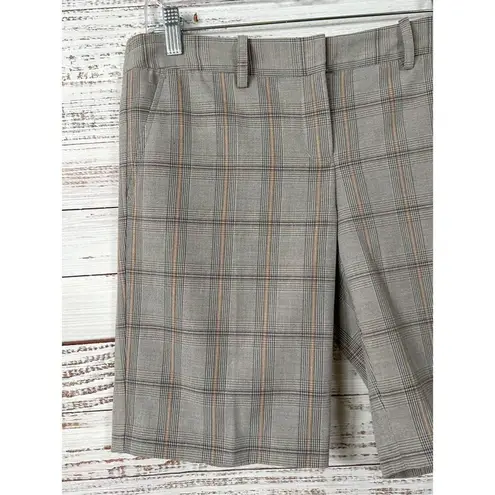 BCBGMAXAZRIA  Women's Plaid Stripe Bermuda Shorts Gray Size 4