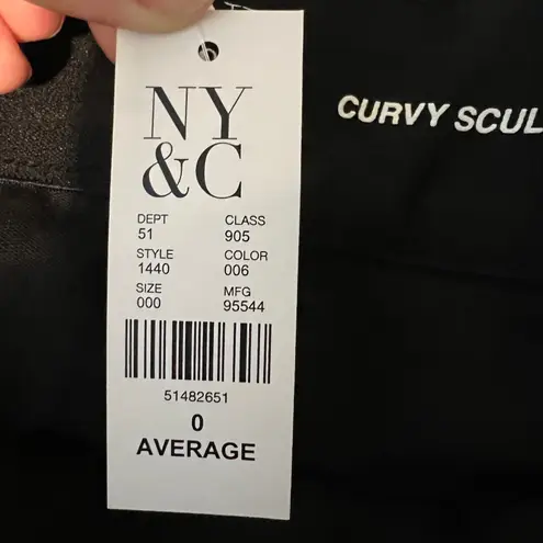 NY&Co Curvy Sculpting Skinny Jeans Size 0 Black Distressed Ripped Knee NWT