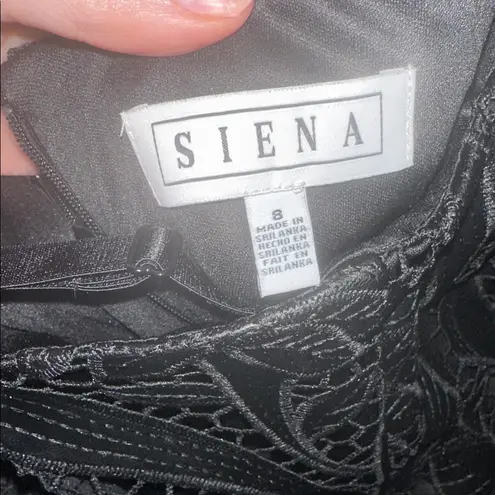 Siena Floral Lace Faux