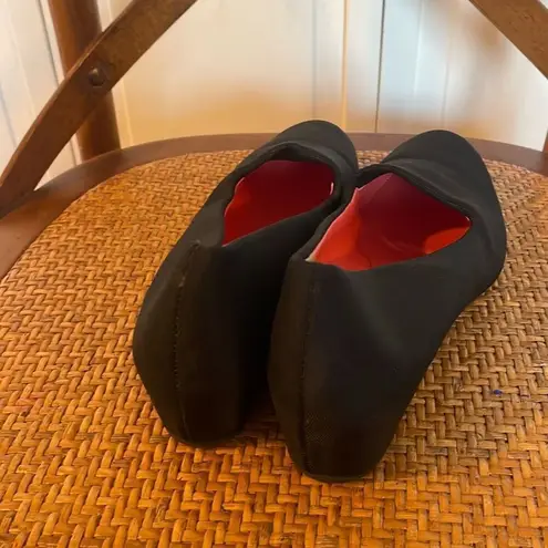 Aquatalia black wedge stretch loafer flats size 7.5