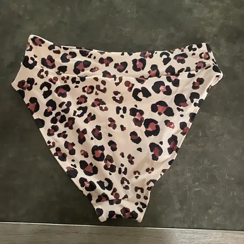 Adore Me High-cut high-waist bottom Digitally printed leopard bottom - Image 7