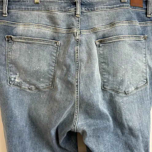 Judy Blue Size 24W Skinny Fit Distressed Bleach Splash Light Blue Jeans Stretch