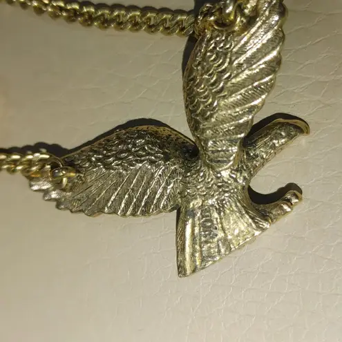 Eagle Flying Pendant 18 Inch Necklace Avon Gold Tone Cuban Style Chain Vintage