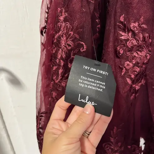 NWT Lulus A Love To Remember wine Red lace skater backless dress Medium
