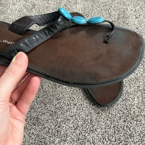 Bandolino Black and Blue Sandals with Thong Style and Decorative Beads