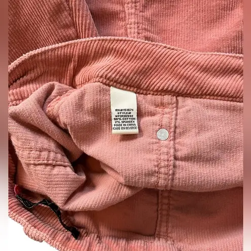 Hot Kiss Y2K Mini Skirt. Corduroy. Pink/Rose Button front. Women’s / Juniors