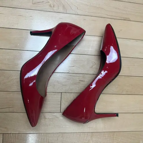 Calvin Klein Red Patent Gayle Pumps Heels Pointed Toe Size 9