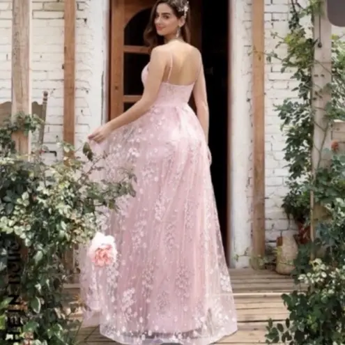 New Spaghetti Strap Embroidery Mesh Overlay Floral Maxi Dress, Sz M Size M