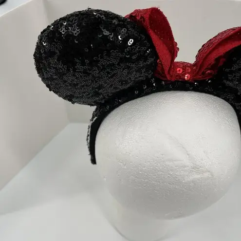 Disney  Parks Minnie Mouse Ears Hat Headband Black Sequins Red Sequins Bow