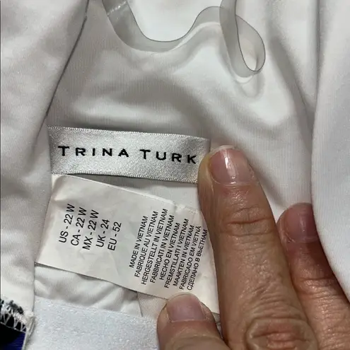 Trina Turk  White Garment Label - Image 8