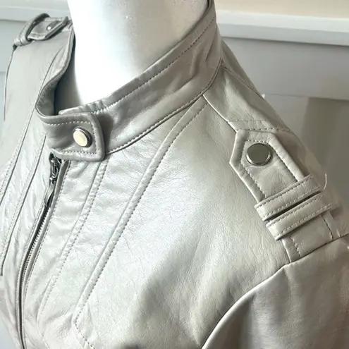 Bernardo vegan leather jacket with zippered pockets Cream Size Small