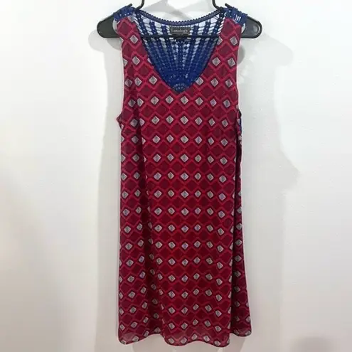 Luxology crotchet lace back red and blue shift dress size medium