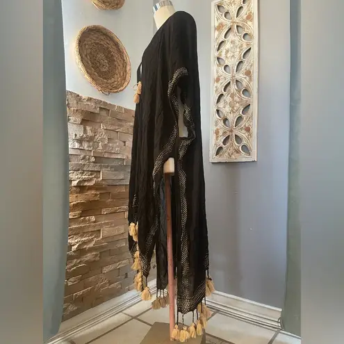 Chic Black and Gold Tassel Kimono with tie front Size undefined - Image 2