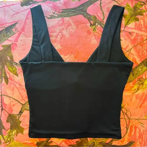 reoria black v neck plunge fitted tank top