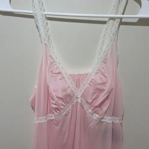 Vintage Olga Pink Nylon Lace Trim Long Nightgown Lingerie Size M NWT Deadstock Size M