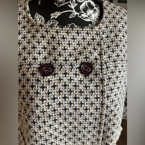 Ellen Tracy  size 6 short sleeve cape blazer