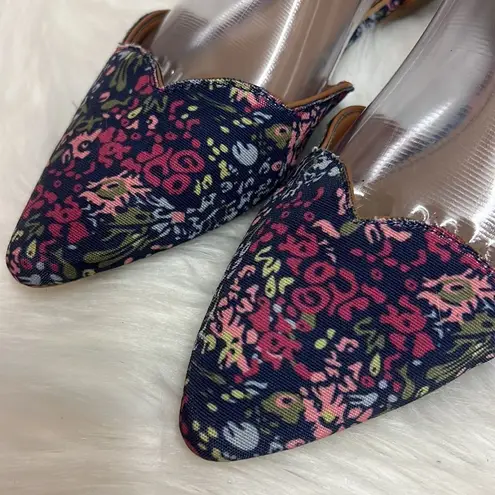 Rampage  Casandra Pointy Toe Flowery Flats Size 7 B-23