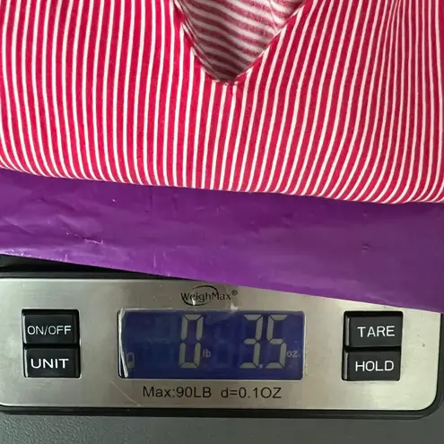 Hot Kiss Women's Pin Striped Red V-Neck Short Sleeve Top Size XL Lightweight