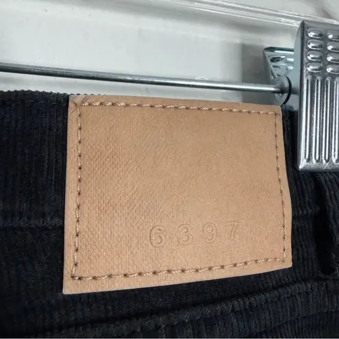 6397 495 Jean Black Corduroy Size 28 Button Fly