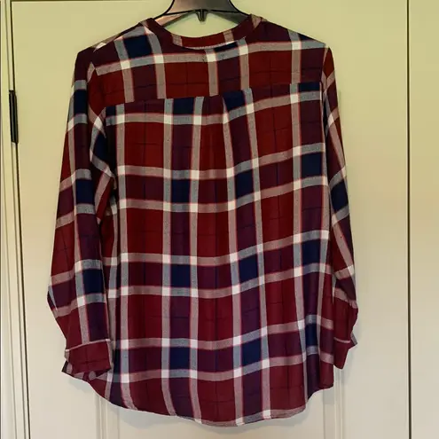 Falls Creek Red and Blue 3/4 Sleeve Mandarin Collar Top