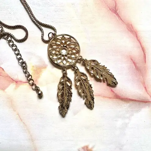 Dream catcher pendant necklace