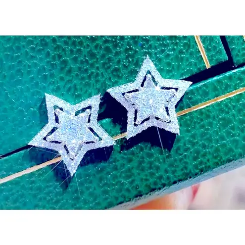 Boutique Large‎ Sparkling Star Earrings | White Gold Plated Silver