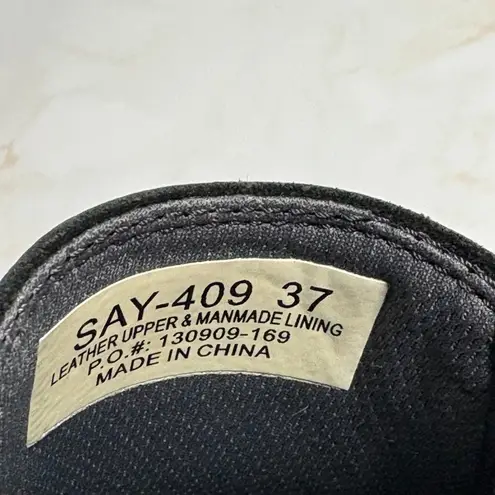 Alegria PG Lite Slip-On Shoes Pink Lips Print Black Leather EU 37 US 7.5 Nurse