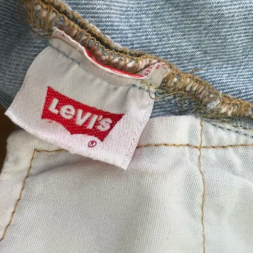 Levi's 501 Original Cutoff Denim High-Rise Short Ojai Slide Light Blue raw hem