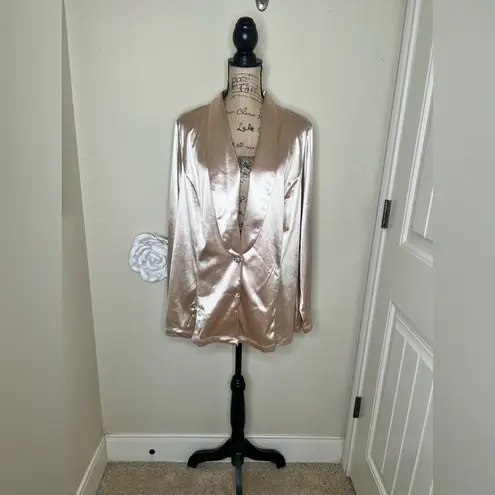 NTM: Savanna Jane NWT Satin Champagne Colored Soft Blazer Size 1X Gold