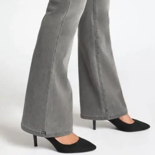 Betabrand Yoga Denim Midrise Bootcut Flare Jeans in Rinsed Gray Size Medium