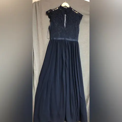 No brand navy blue formal gown, size 10 lace top with chiffon bottom