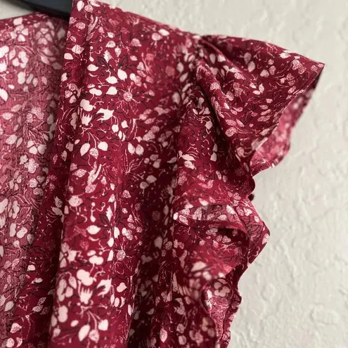 Melrose and Market NWT Faux Wrap Ruffle Sleeve Red Syrah Berry Floral Top,…