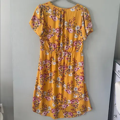 Skies Are Blue Mustard Yellow Floral Print Wrap Style Short Sleeve Dress