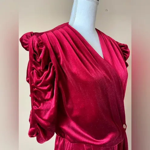 BENSON E SMITH | Vintage Red Velour Jumpsuit Sz L Size L