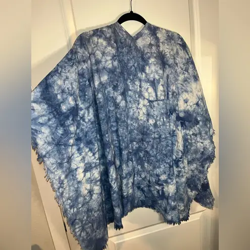 Ellen Tracy Blue Tie Dye Cardigan Pull Over Poncho Styled Fringe One Size