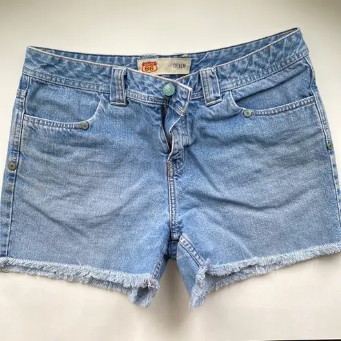 Route 66 Vintage Y2K frayed hem denim shorts, size 10