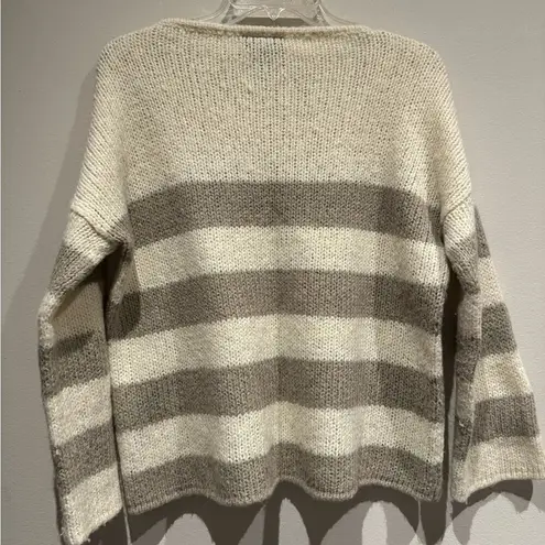 Wooden Ships  large cream and gray striped wool/mohair blend sweater size M/L