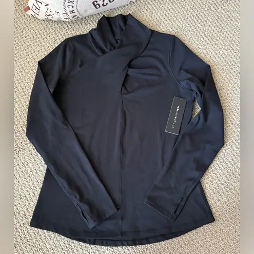 Yogalicious  Lux Women’s Black Cross neck Top Size Medium - Image 5