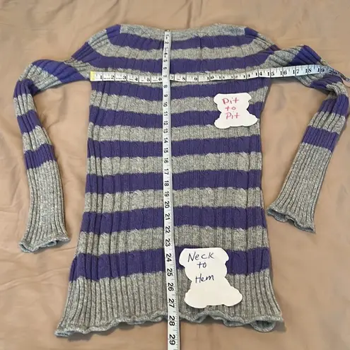 Freedom 2 Be size M Super soft & stretchy grey purple stripedâtunic sweater EUC Gray Size M