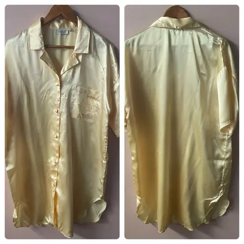 Vintage Kathryn Light Yellow Satin Night Shirt/Gown Size L EUC Size L