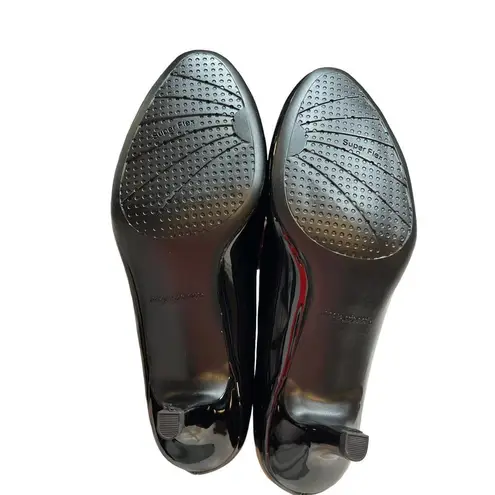 Easy Street Black Patent Passion Pump 7 New