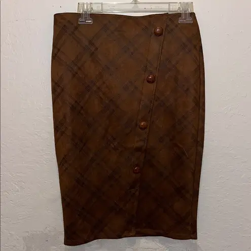Vintage Brown Plaid Button