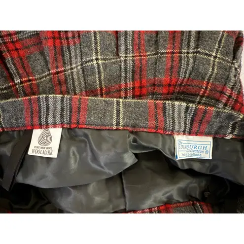 Vintage Scottish Wool Gray Red Holiday Tartan Plaid Pleated A