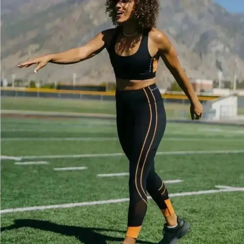 Zyia NWT  Orange on Black Game Day Light n Tight Bra Sz XS - Image 6