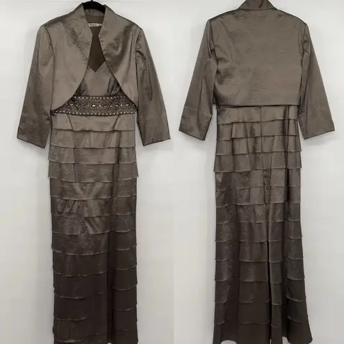 Eliza J Gray 2 Piece Formal Dress Jacket Set Beaded Tiered Gown Womens Size 8