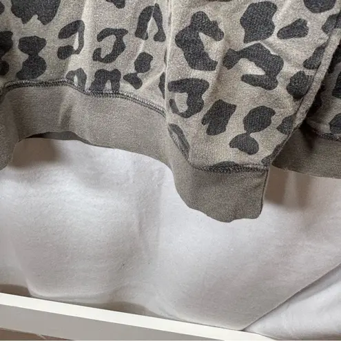 Gray Leopard Print Sweatshirt with Pink 'Babe' Design Size XL